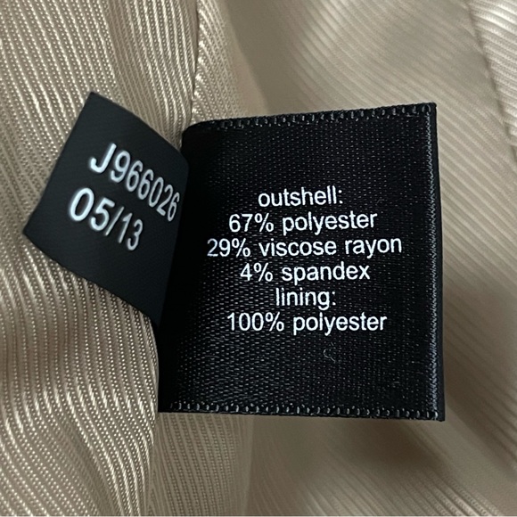 The Limited Collection Lightweight One Button Blazer in Camel Sz 0 - Picture 7 of 8